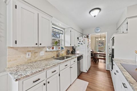 Tiny photo for 2505 Douglas Avenue, Irving, TX 75062 (MLS # 21194127)