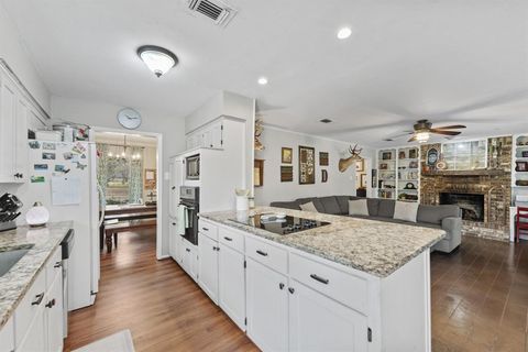 Tiny photo for 2505 Douglas Avenue, Irving, TX 75062 (MLS # 21194127)