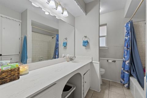 Tiny photo for 2505 Douglas Avenue, Irving, TX 75062 (MLS # 21194127)