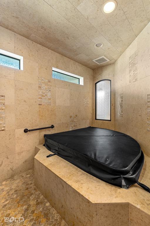 Shreveport, Louisiana 71107, United States, 3 Bedrooms Bedrooms, ,6 BathroomsBathrooms,Residential,Contingent,11475