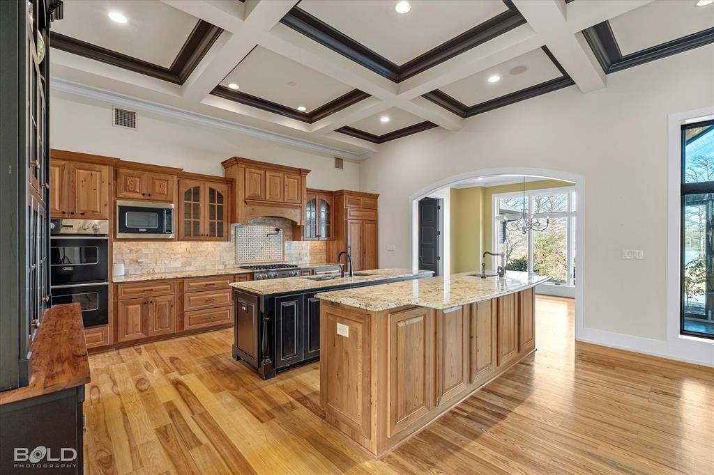 Shreveport, Louisiana 71107, United States, 3 Bedrooms Bedrooms, ,6 BathroomsBathrooms,Residential,Contingent,11475