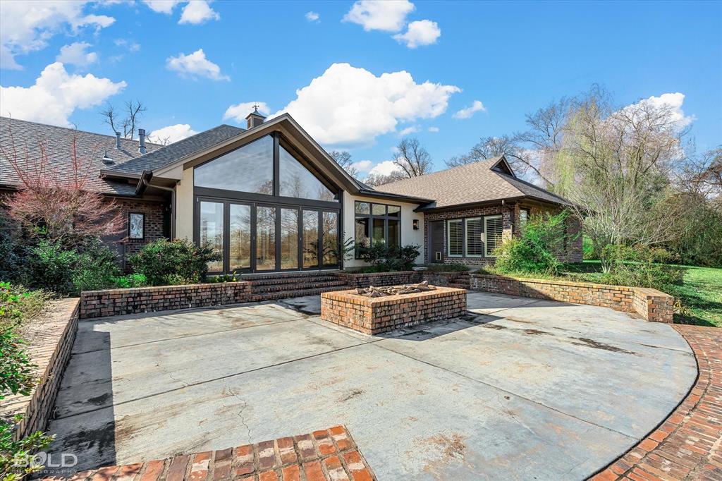 Shreveport, Louisiana 71107, United States, 3 Bedrooms Bedrooms, ,6 BathroomsBathrooms,Residential,Contingent,11475