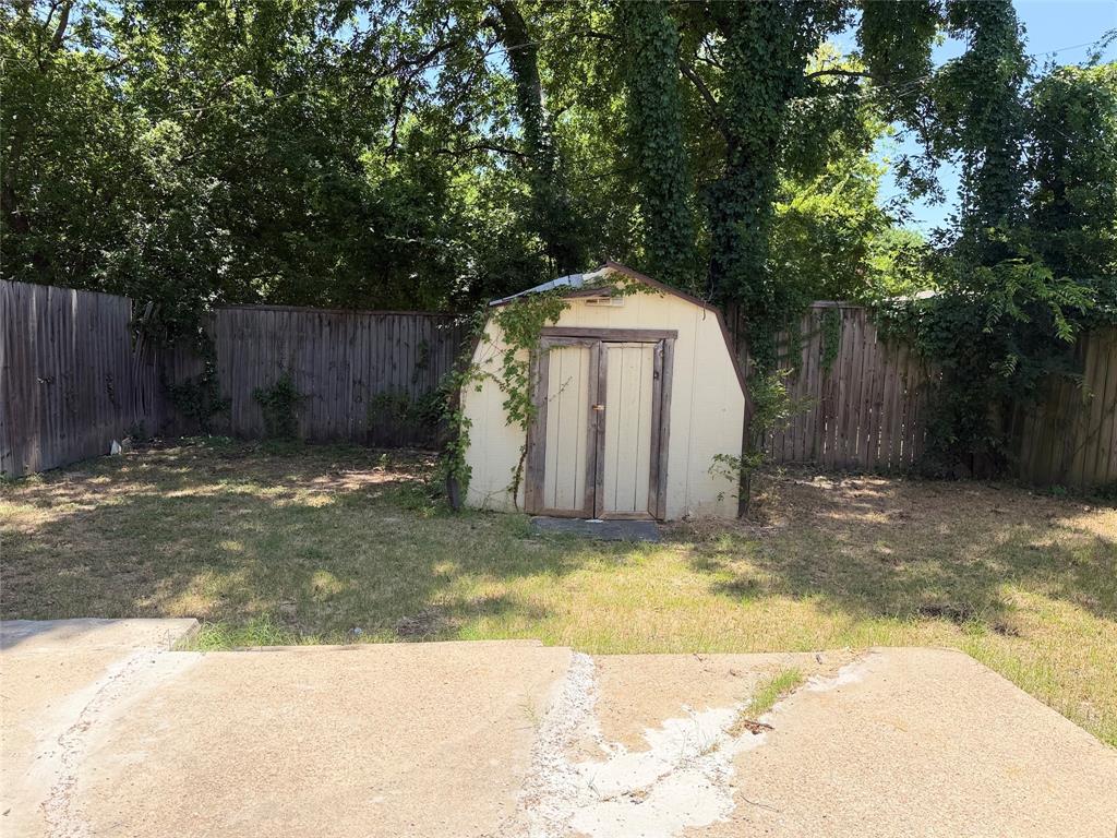 2005 Huntington Drive