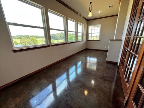 A home in Sulphur Springs