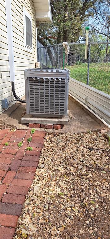 Lynn Adams - Residential