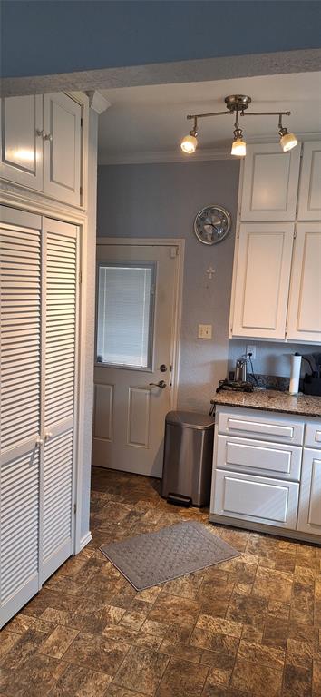 Lynn Adams - Residential