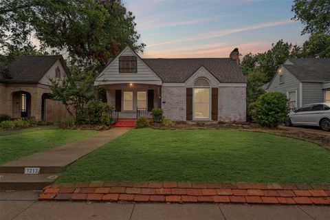 Photo of 3212 Greene Avenue, Fort Worth, TX 76109 (MLS # 21234182)