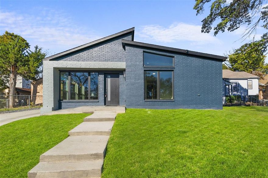 Modern New construction home 3-bedroom 2 baths sitting on a .195-acre lot. This haven is a must see located right in the heart of Dallas. Modern luxury yet sleek design, includes all appliances except washer and dryer. Living room and kitchen have an open concept with plenty of sunlight giving a welcoming and calm atmosphere. Spacious back yard with endless opportunities to create your dream oasis. Just minutes away from live entertainment, Bishop Arts, Dallas Zoo, and downtown Dallas.