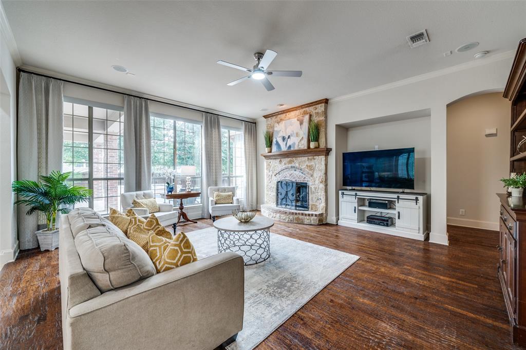 590 Willow Ridge Circle