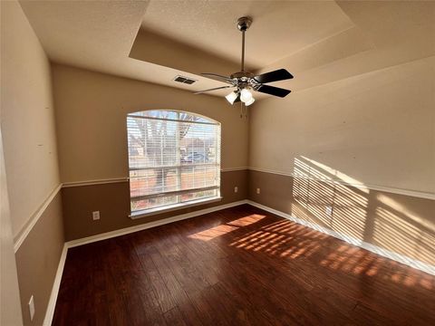 A home in Maypearl