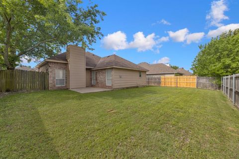 Tiny photo for 12411 Summer Hill Drive, Balch Springs, TX 75180 (MLS # 21250532)