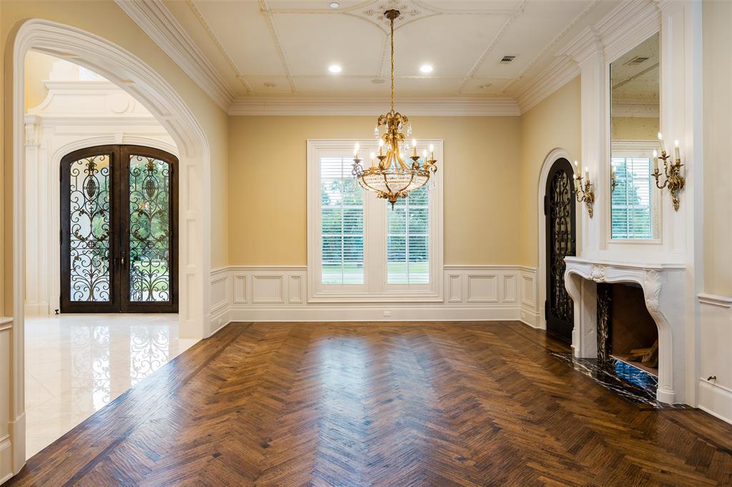 Roxbury Grove - Residential