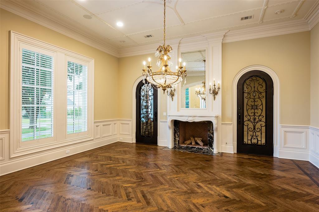 Roxbury Grove - Residential