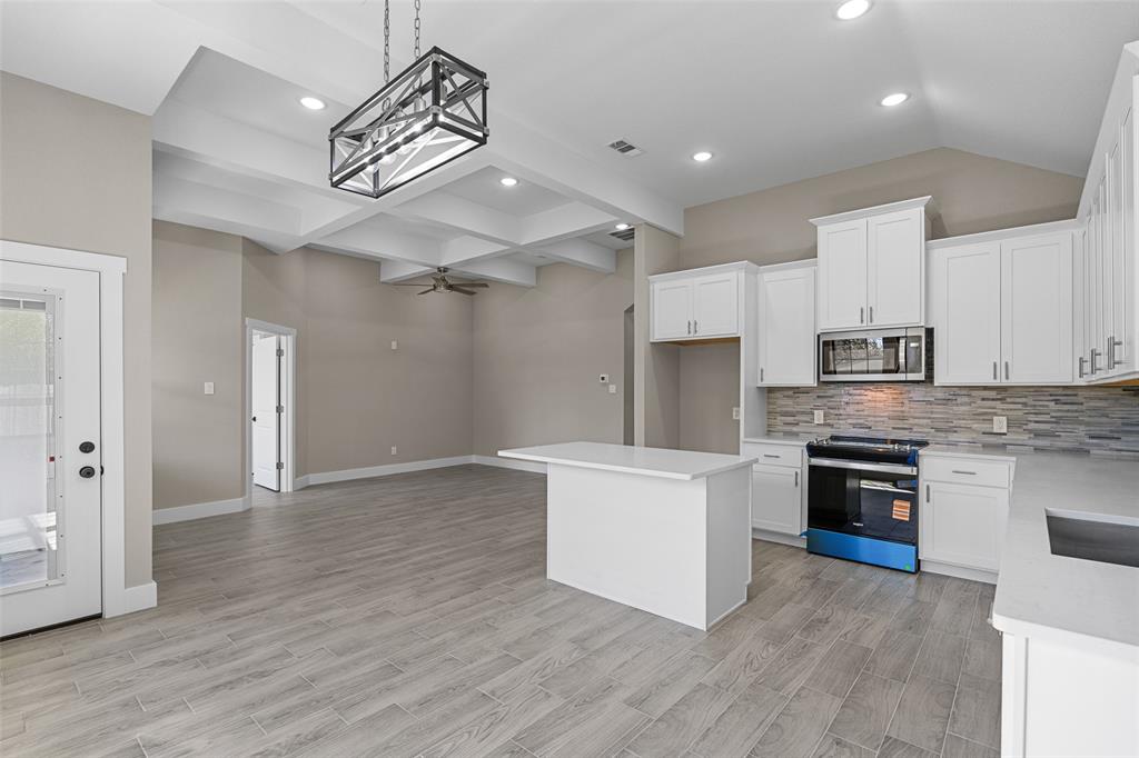 Oak Trail Shores Sec F - Residential