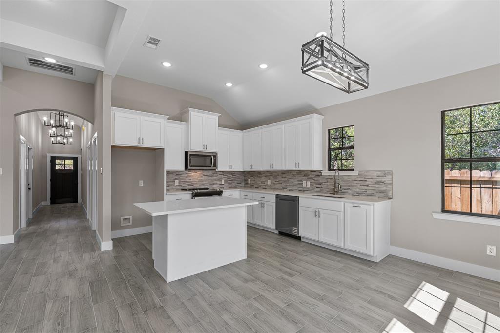 Oak Trail Shores Sec F - Residential