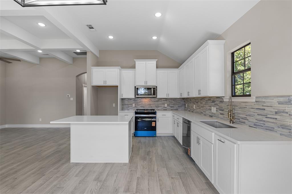 Oak Trail Shores Sec F - Residential