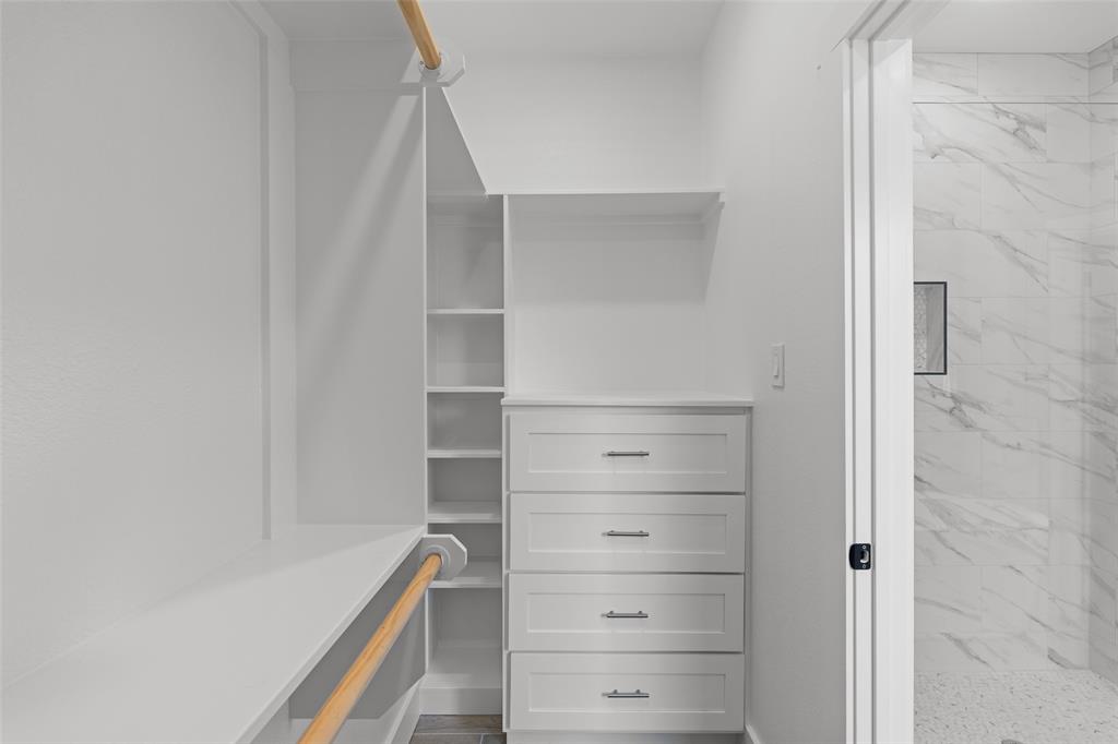 Oak Trail Shores Sec F - Residential