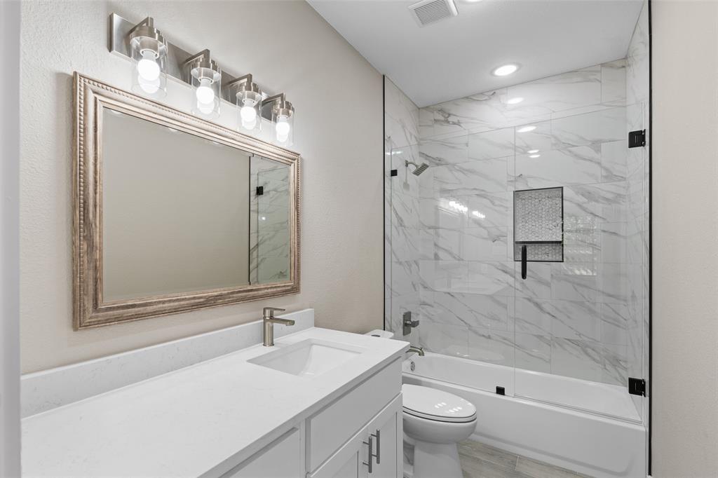 Oak Trail Shores Sec F - Residential