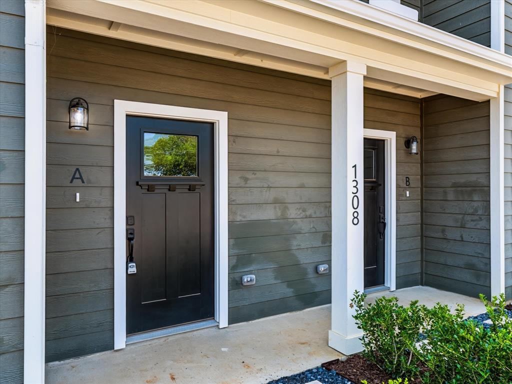 1308 Country Road