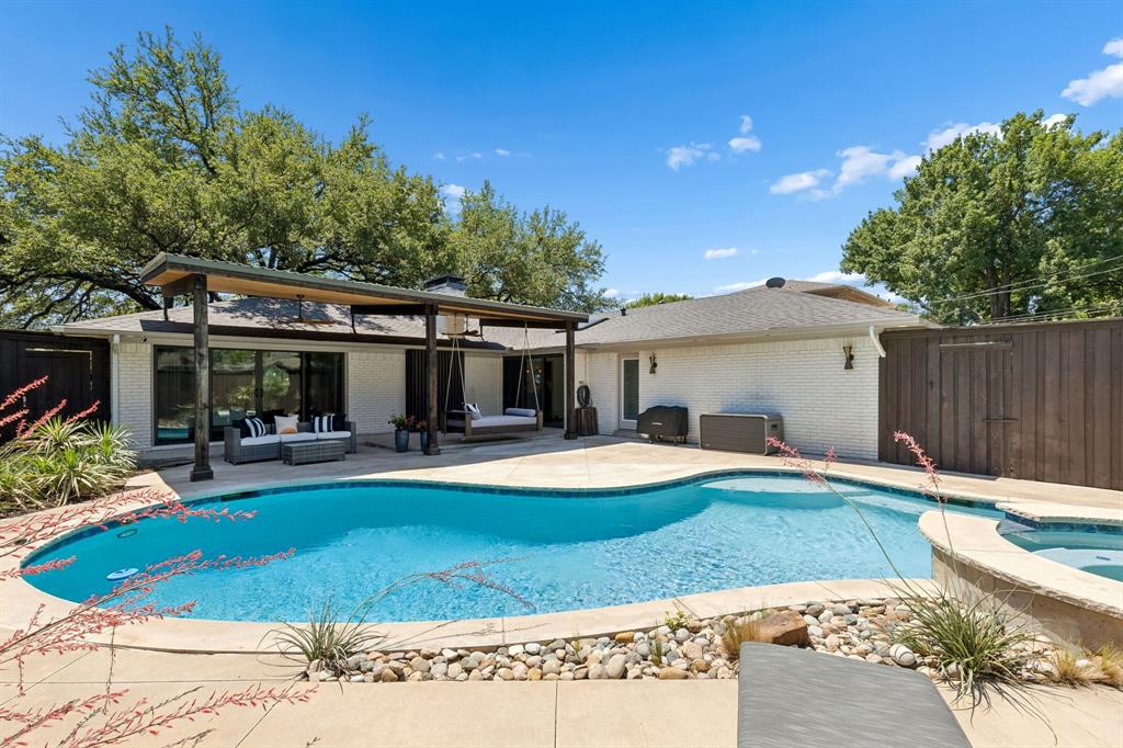 Williams Caruth - Residential