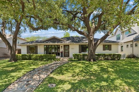Photo of 6829 Santa Maria Lane, Dallas, TX 75214 (MLS # 21270506)