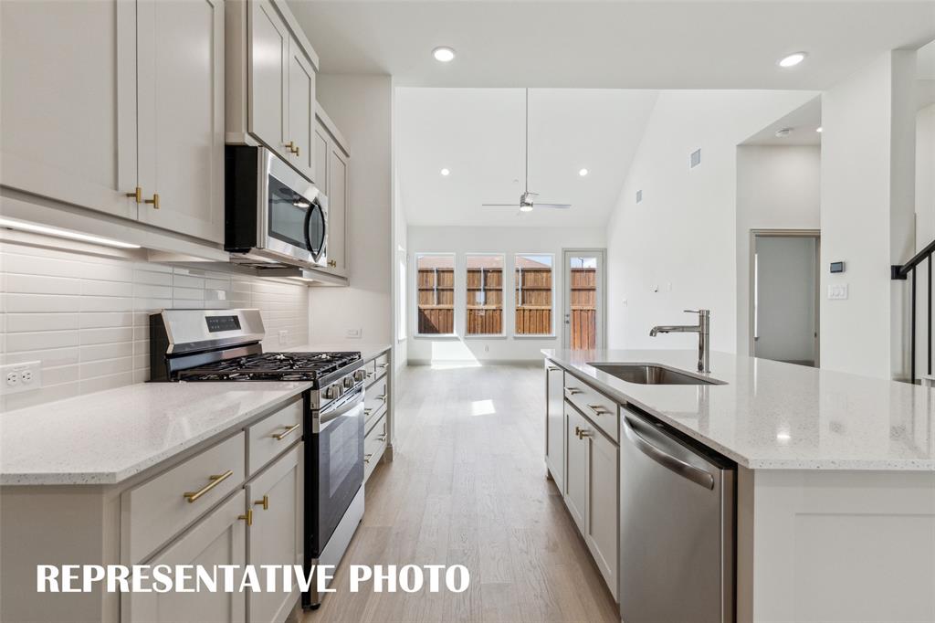 3528 Pierce Lane