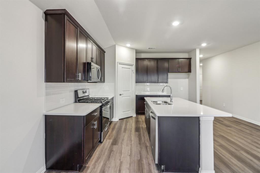 951 Lily Lane