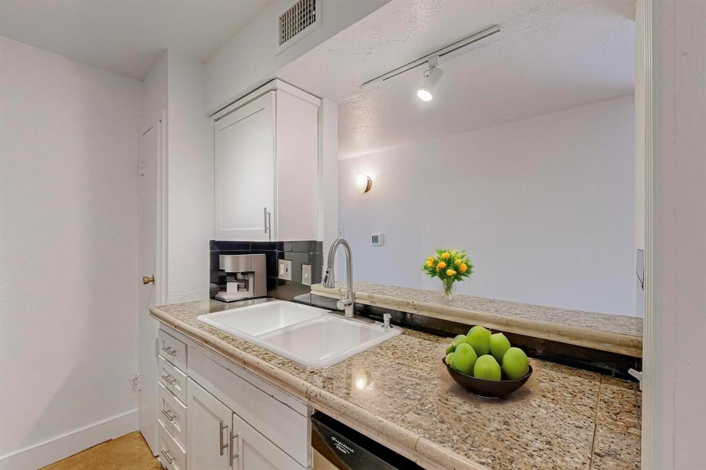 4845 Cedar Springs Road 264