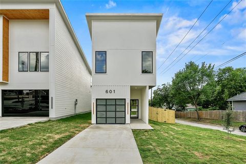 601 S Moore Street Dallas TX 75203