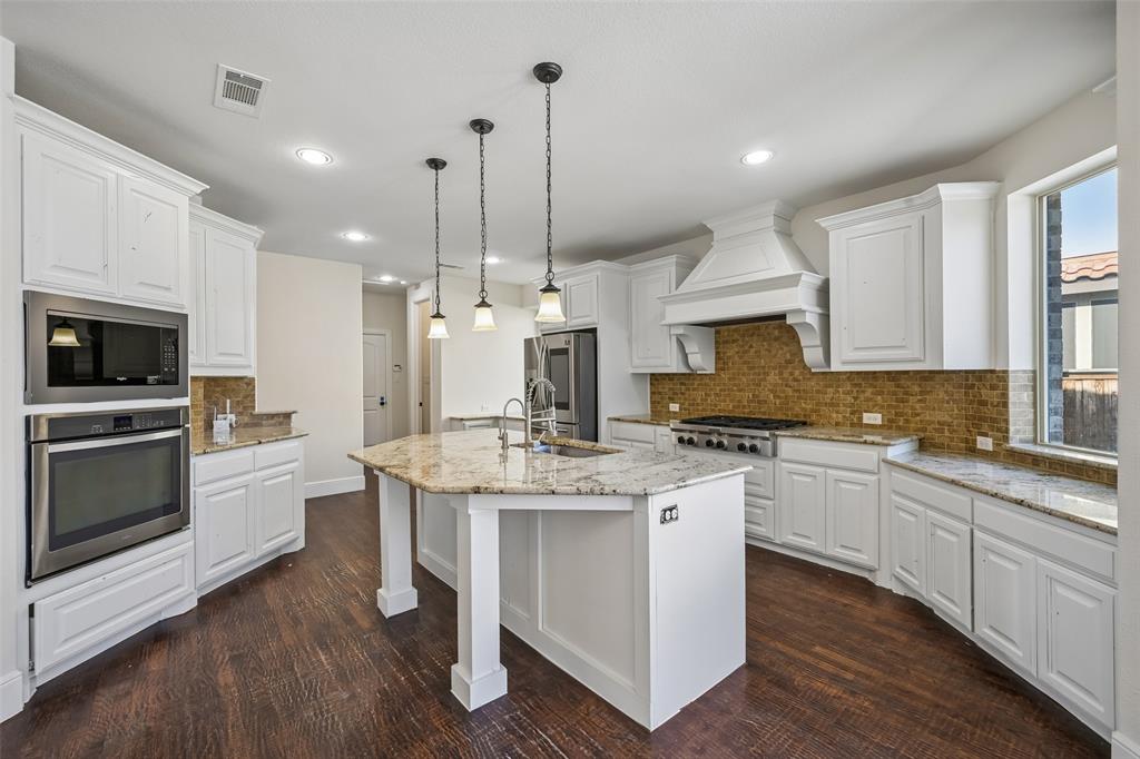 2156 Alcove Drive