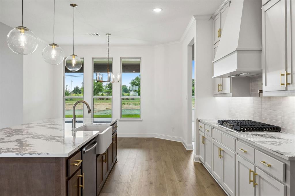 6041 Palomino Way