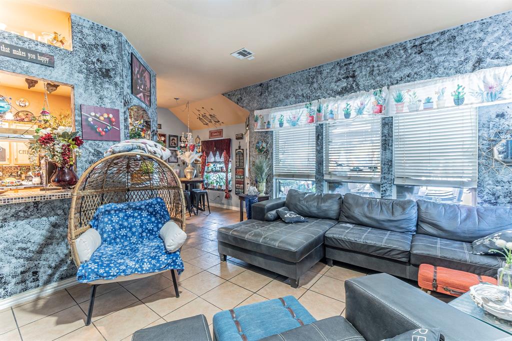 7043 Echo Lake Court