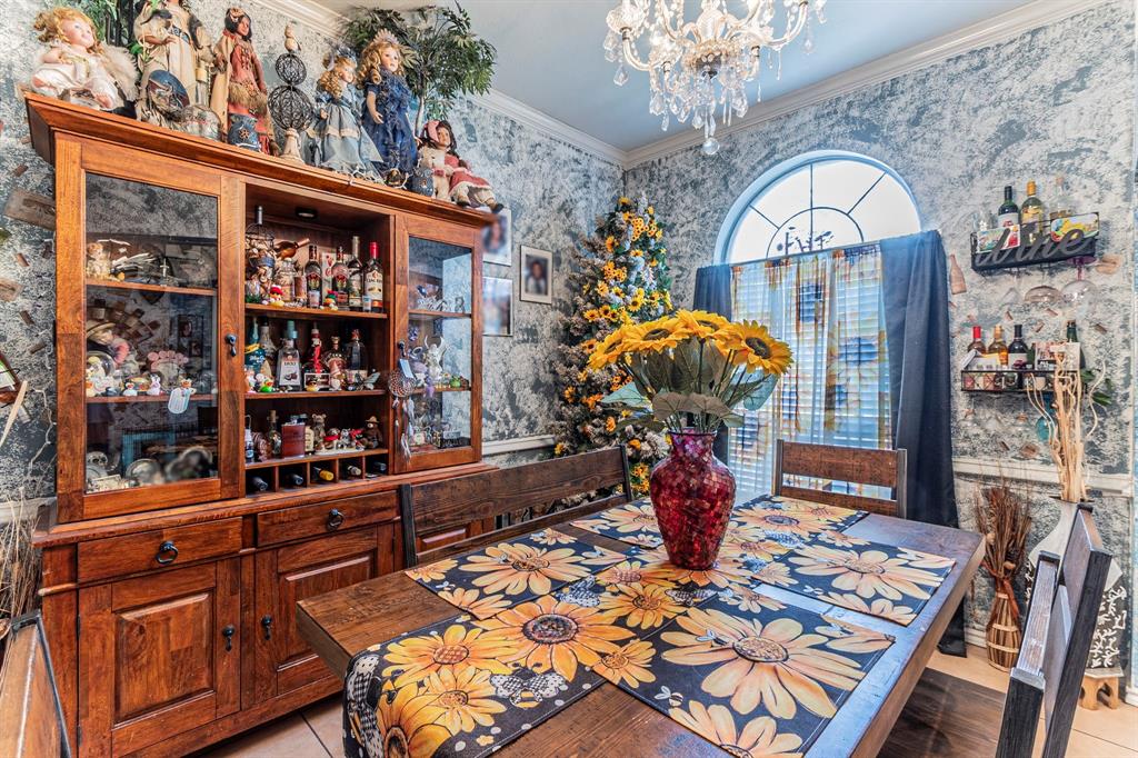 7043 Echo Lake Court