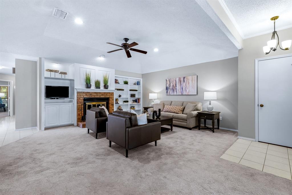 2801 Laurel Oaks Drive