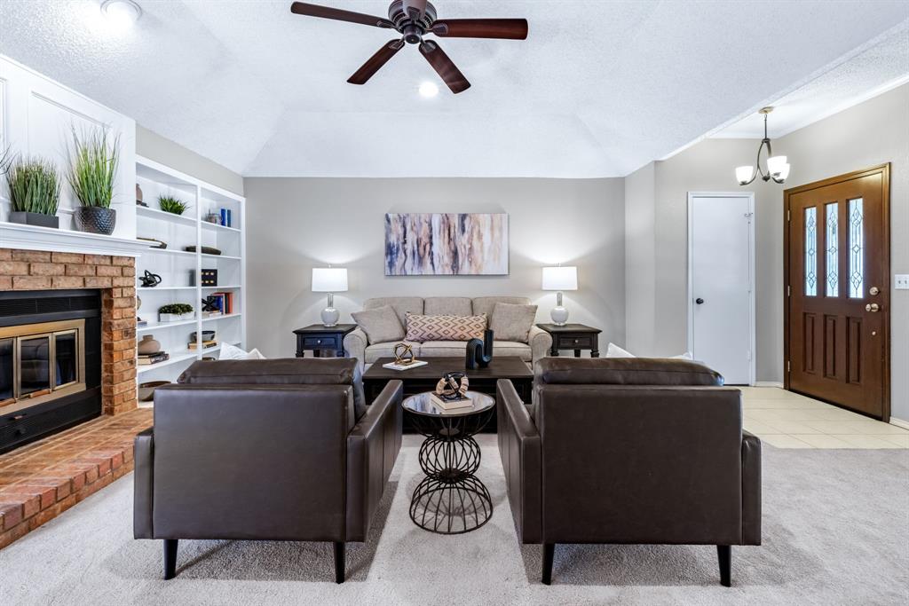 2801 Laurel Oaks Drive