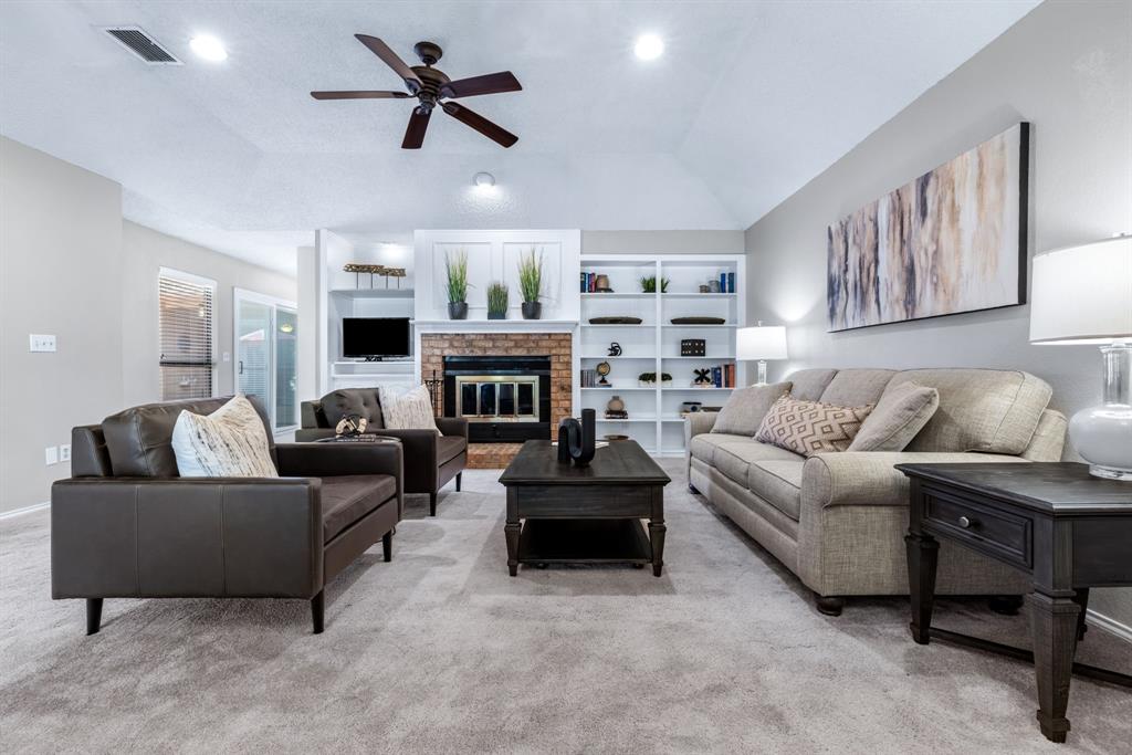 2801 Laurel Oaks Drive