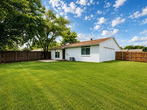 Tiny photo for 542 Hanover Drive, Allen, TX 75002 (MLS # 21341480)