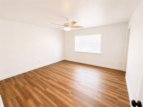 Tiny photo for 542 Hanover Drive, Allen, TX 75002 (MLS # 21341480)