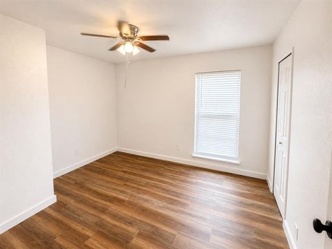 Tiny photo for 542 Hanover Drive, Allen, TX 75002 (MLS # 21341480)