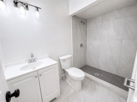 Tiny photo for 542 Hanover Drive, Allen, TX 75002 (MLS # 21341480)