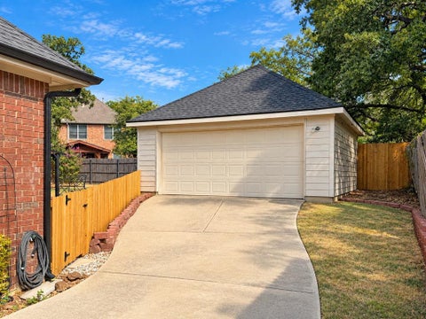 Tiny photo for 1517 Buena Vista Drive, Denton, TX 76210 (MLS # 21395630)