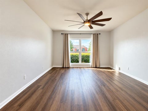 Tiny photo for 1517 Buena Vista Drive, Denton, TX 76210 (MLS # 21395630)