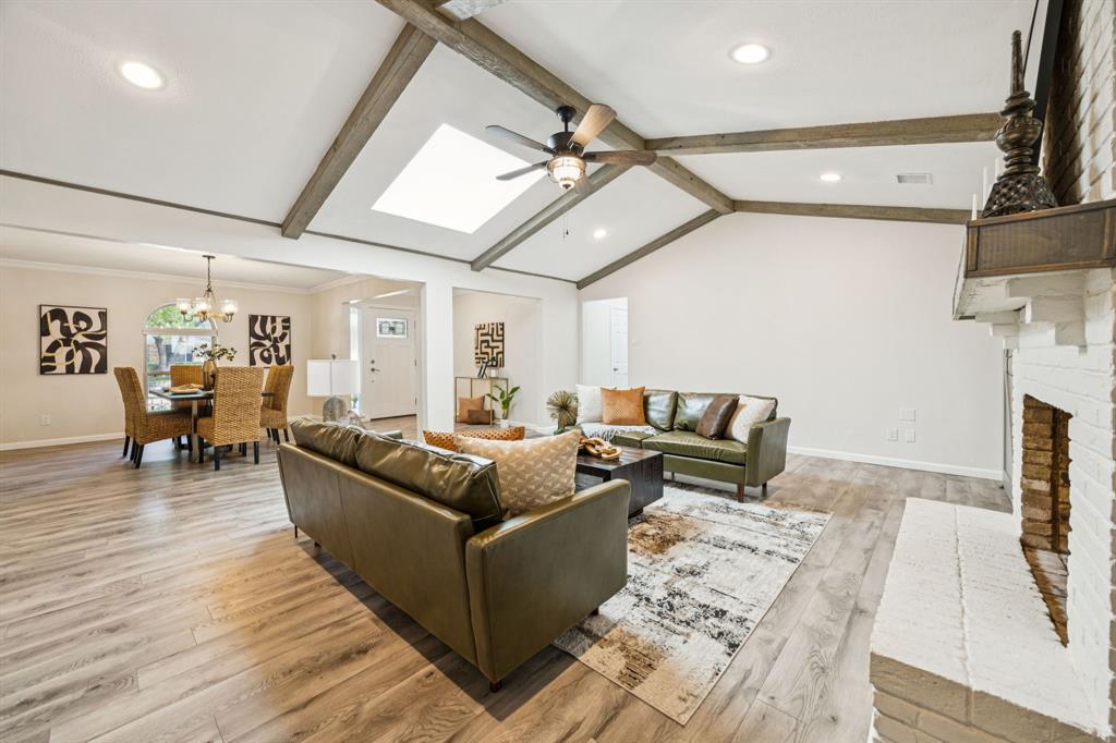 301 Ridgebriar Drive