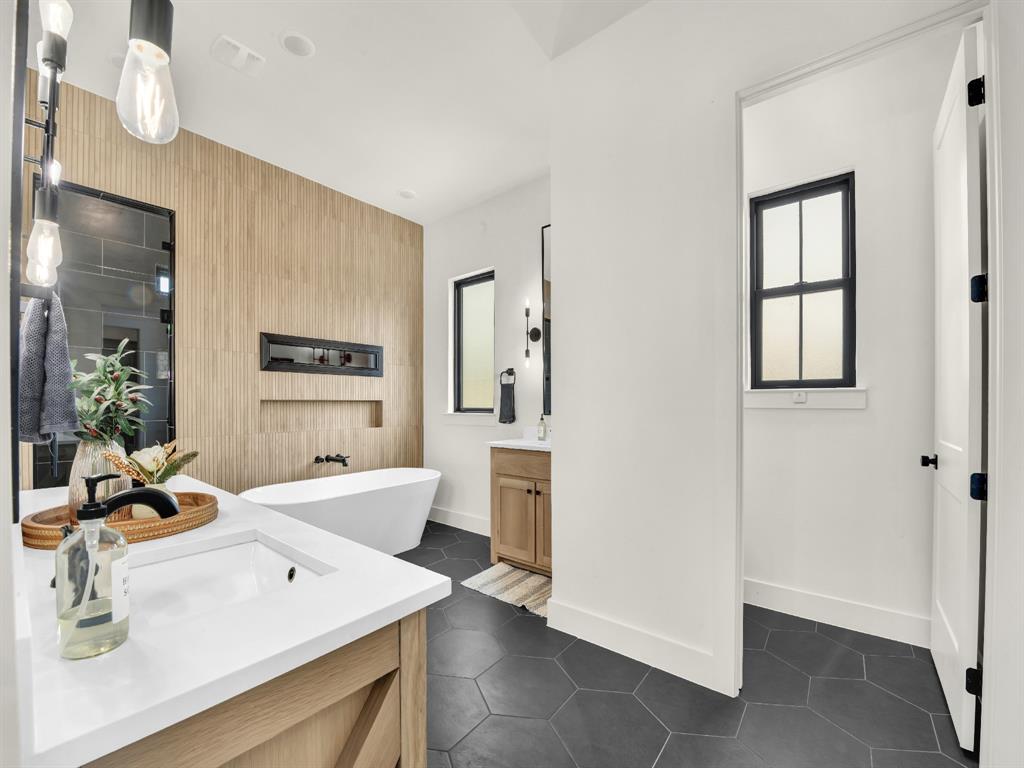 Creekside Estates - Residential