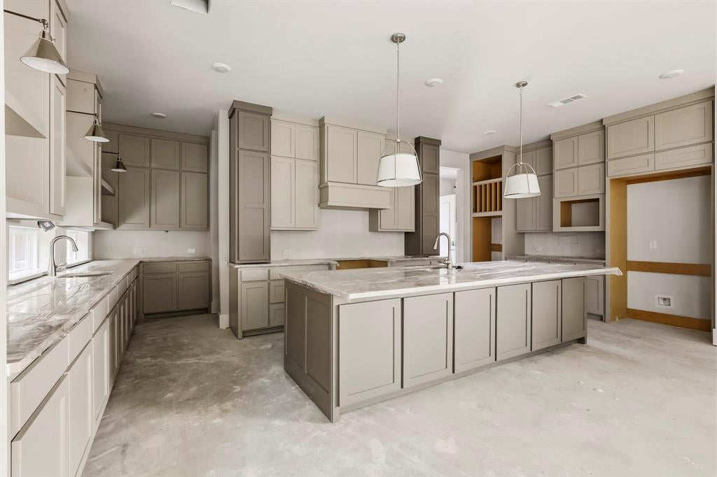 7074 Ash Street