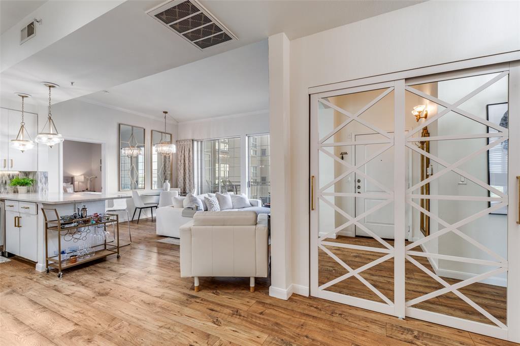 Renaissance On Turtle Creek Condo - Residential