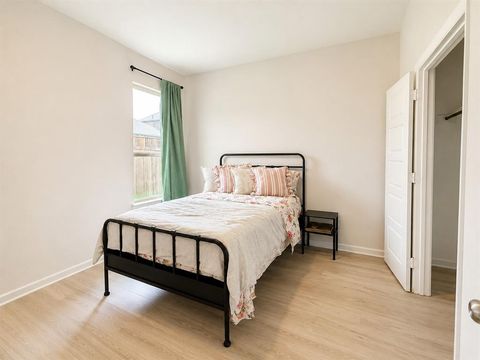 Tiny photo for 639 Congressional Avenue, Red Oak, TX 75154 (MLS # 21340682)