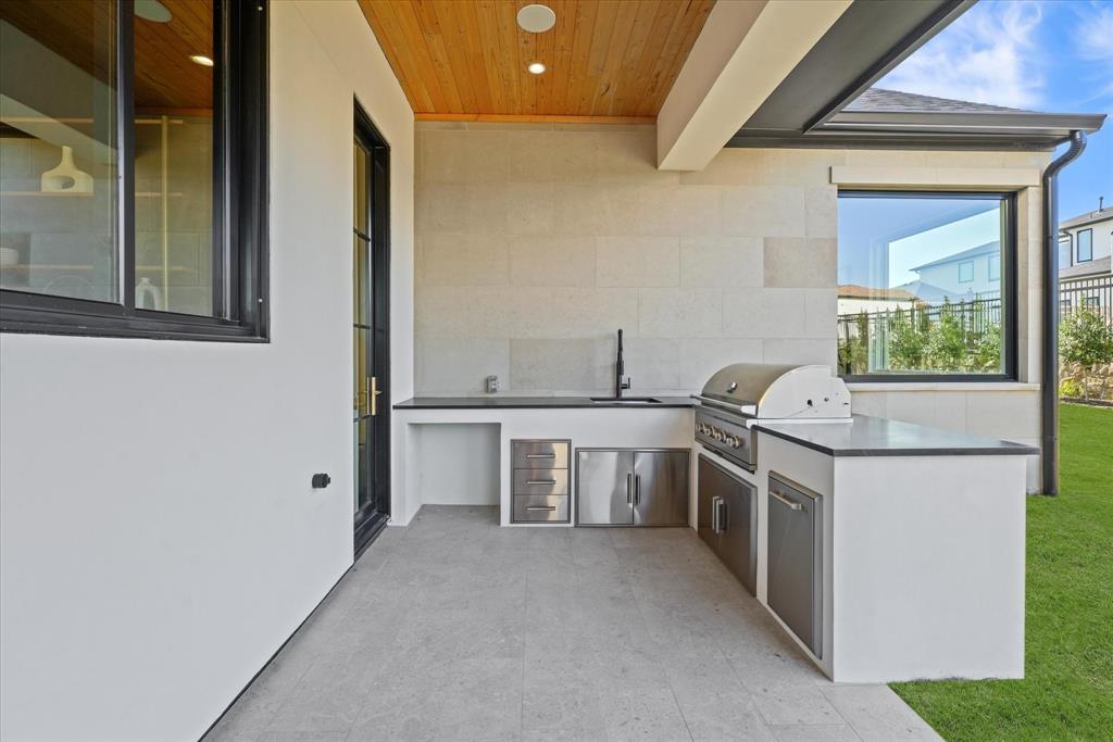 The Hills Of Kingswood - Residential