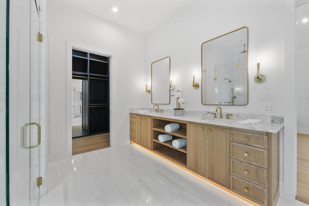 The Hills Of Kingswood - Residential