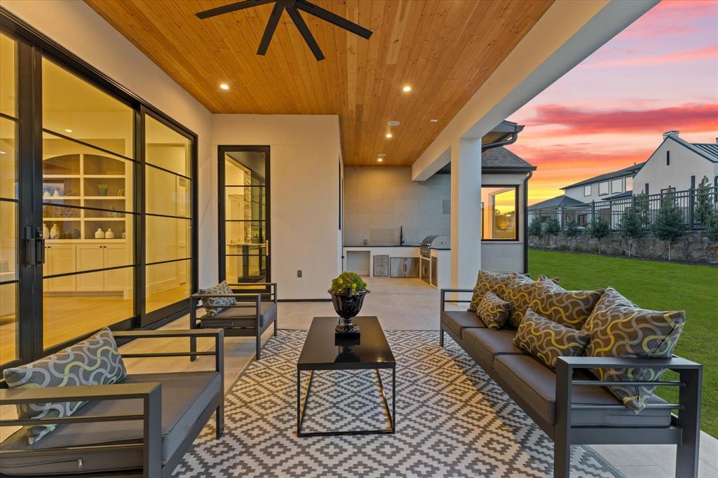 The Hills Of Kingswood - Residential